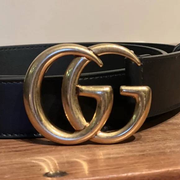Gucci Leather Belt with Double G Buckle - Picture 2 of 11